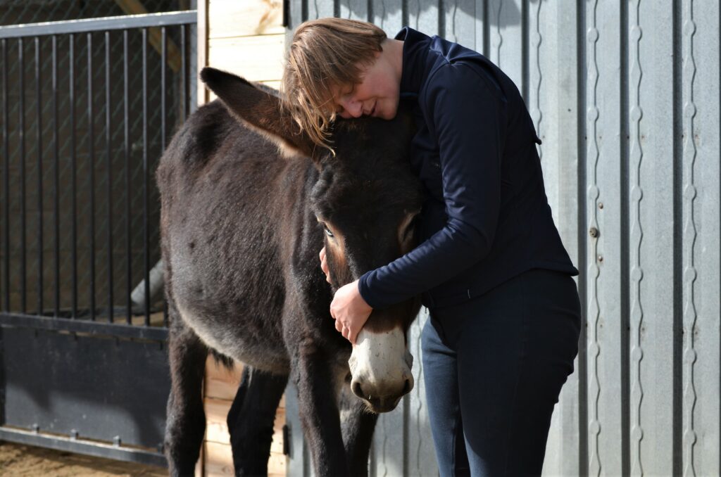 © Cécile Grandclaudon
Gros câlin avec Legend